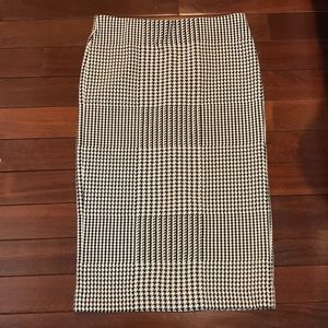 Hounds Tooth Pencil Skirt